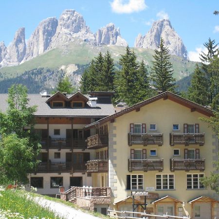 Hotel Majon Miramonti Канацеї Екстер'єр фото